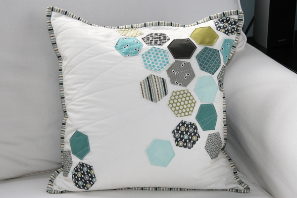 hexagon-pillow2